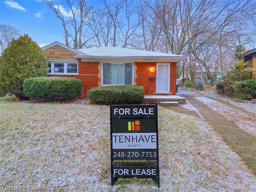 24330 Manistee St, Oak Park, MI 48237 - photo 1