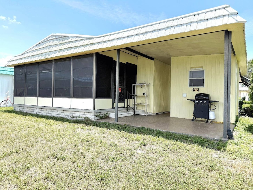 7100 Ulmerton Rd unit 2199, Largo, FL 33771 - photo 1