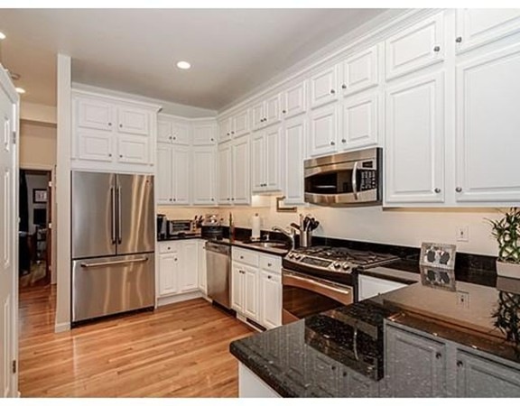 301 North St unit 1, Boston, MA 02113 - photo 1