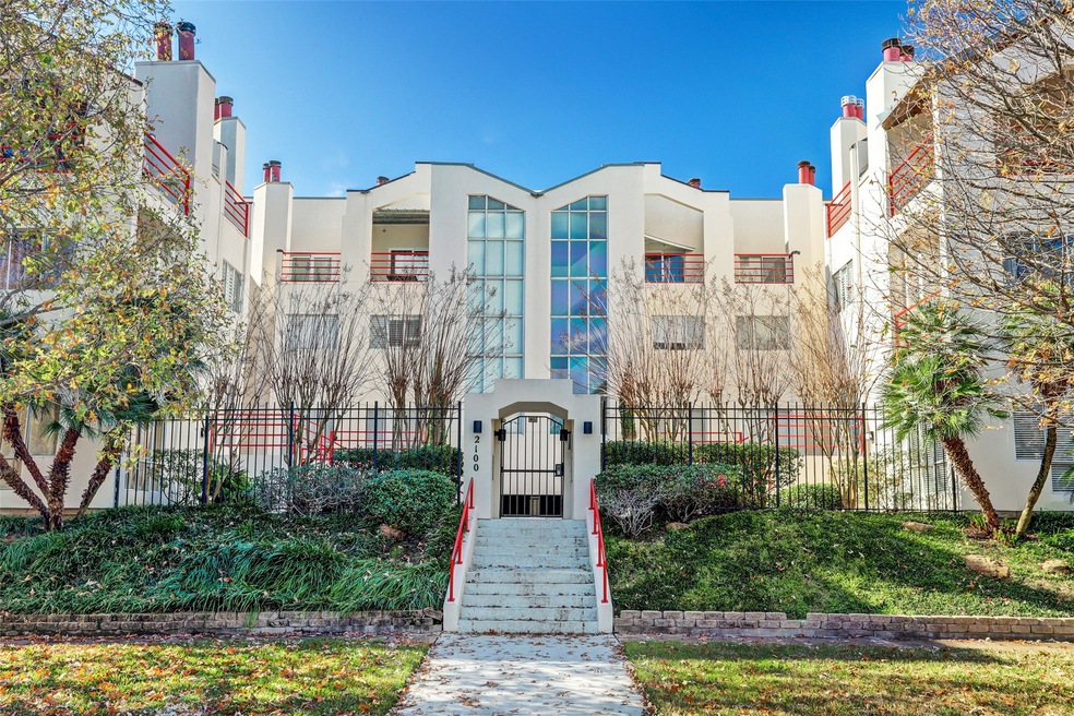 2100 Huldy St unit 6, Houston, TX 77019 - photo 1