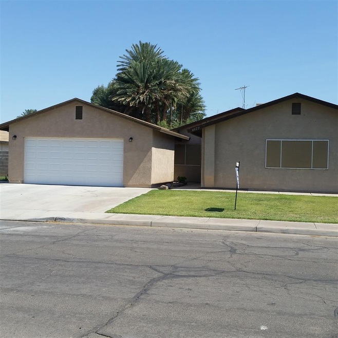 4572 W 16th Ln unit 3, Yuma, AZ 85364 - photo 1