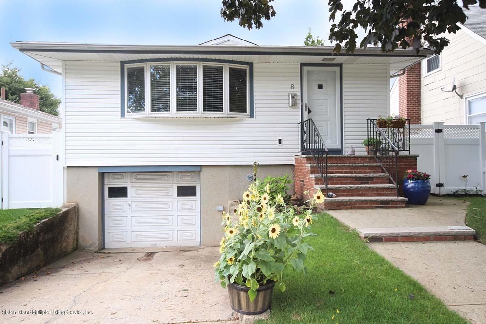8 Lyon Place, Staten Island, NY 10314 - photo 1