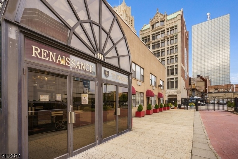 111 Mulberry St unit 2S, Newark, NJ 07102 - photo 1