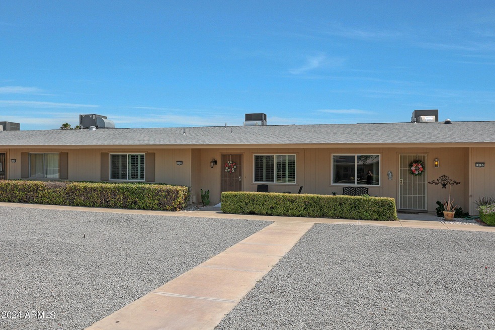 11125 W Desert Butte Dr unit 206, Sun City, AZ 85351 - photo 1