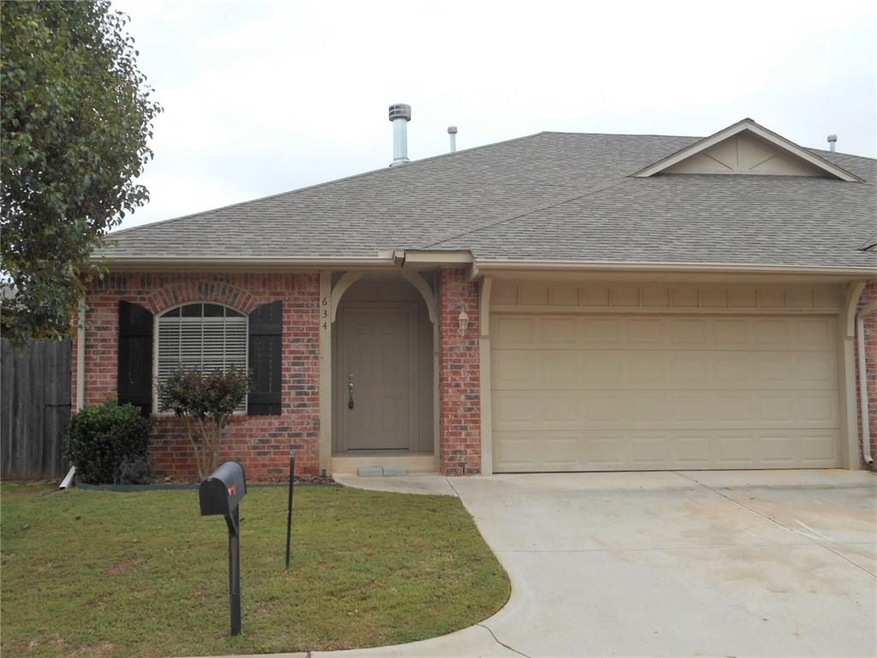 634 Sisken Ct, Edmond, OK 73003 - photo 1