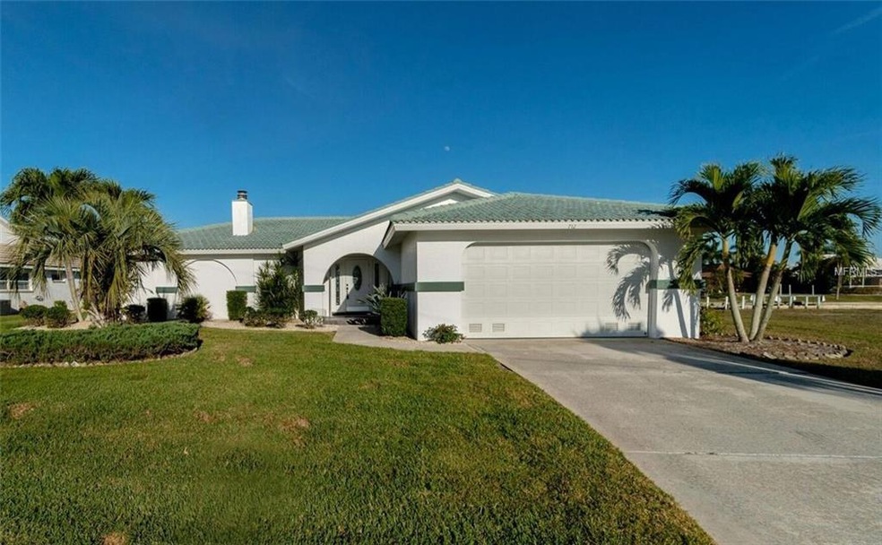 Graceful front arch, welcoming curb appeal