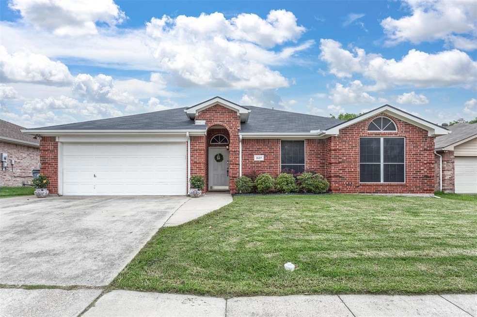 327 Lake Travis Dr, Wylie, TX 75098 - photo 1