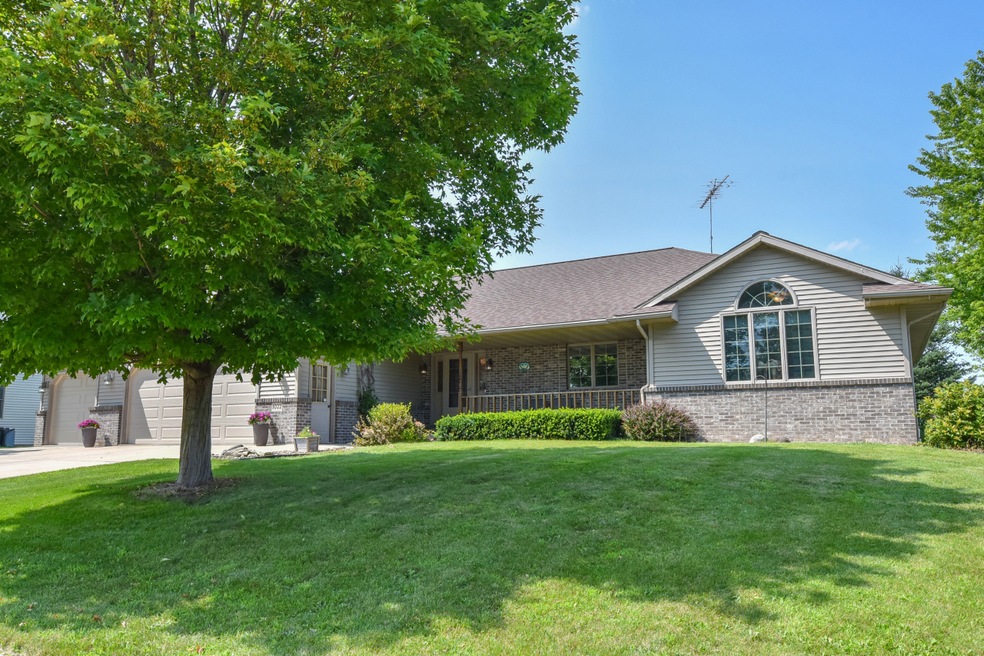 1022 Maple St, Lomira
