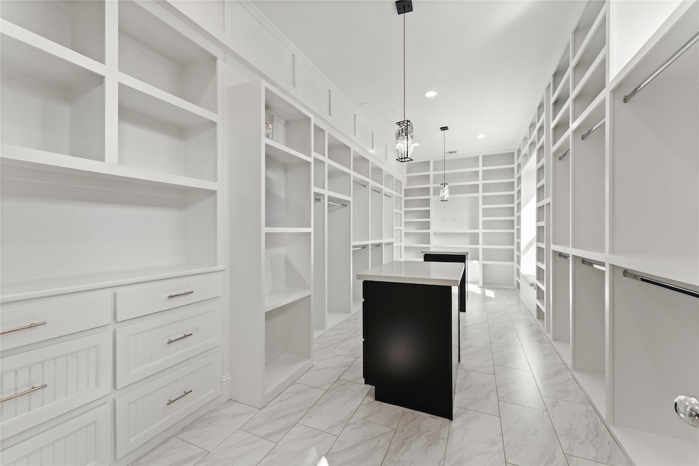 1902 W 25th St, Houston, TX 77008 - photo 1