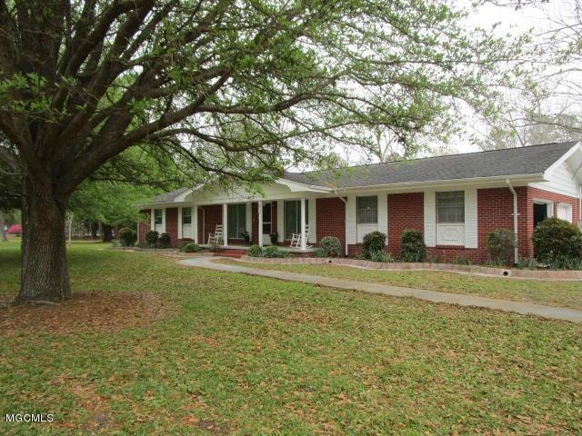 5106 East St, Moss Point, MS 39563 - photo 1