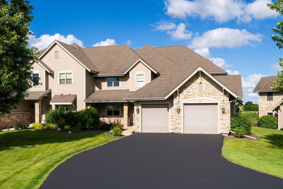 642 Eagleton Dr unit 55-28, Lake Geneva, WI 53147 - photo 1