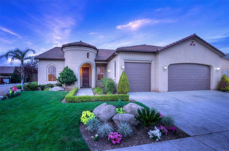 3203 Hampton Way, Clovis, CA 93619 - photo 1