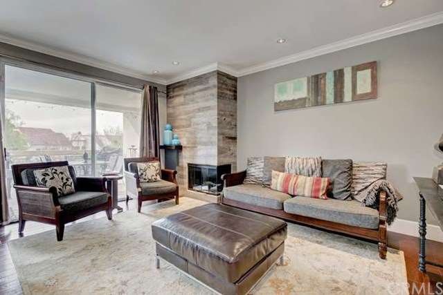 Designer Perfect Fireplace in Family Room