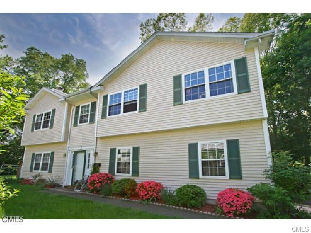 1994-Built Oversized Raised Ranch -- 1960 SF, 3BR,
