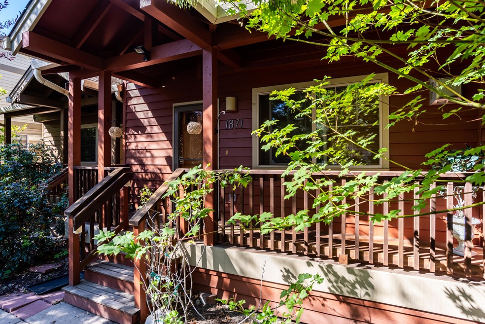 1871 NW Monterey Pines Dr, Bend, OR 97701 - photo 1