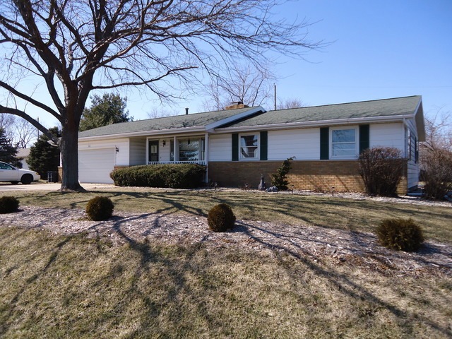 981 Elm Place, Princeton, IL 61356 - photo 1