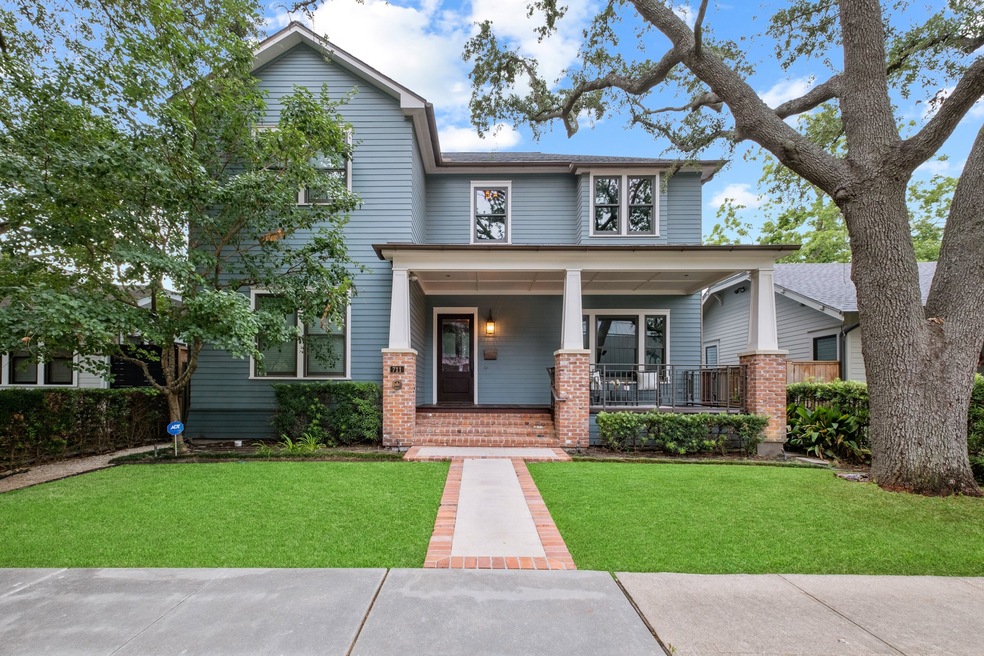 711 E 19th St, Houston, TX 77008 - photo 1
