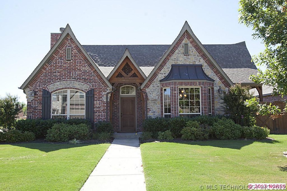 Beautiful Brick & Stone English Cottage with charm