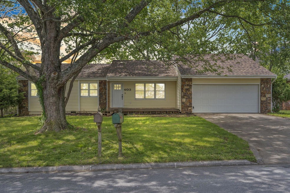 403 N Hightower Ave, Nixa, MO 65714 - photo 1