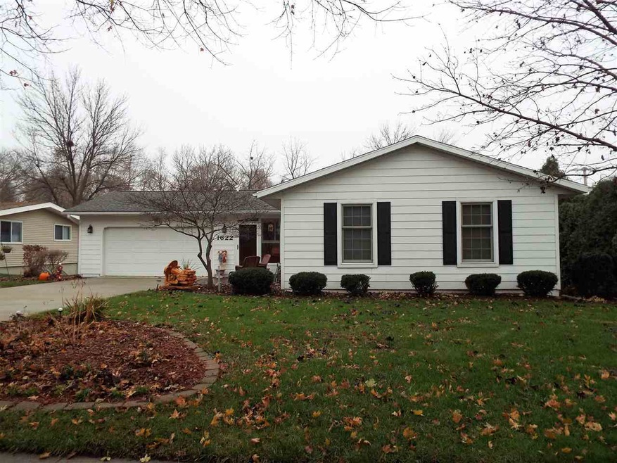 1622 W 12th St, Cedar Falls, IA 50613 - photo 1