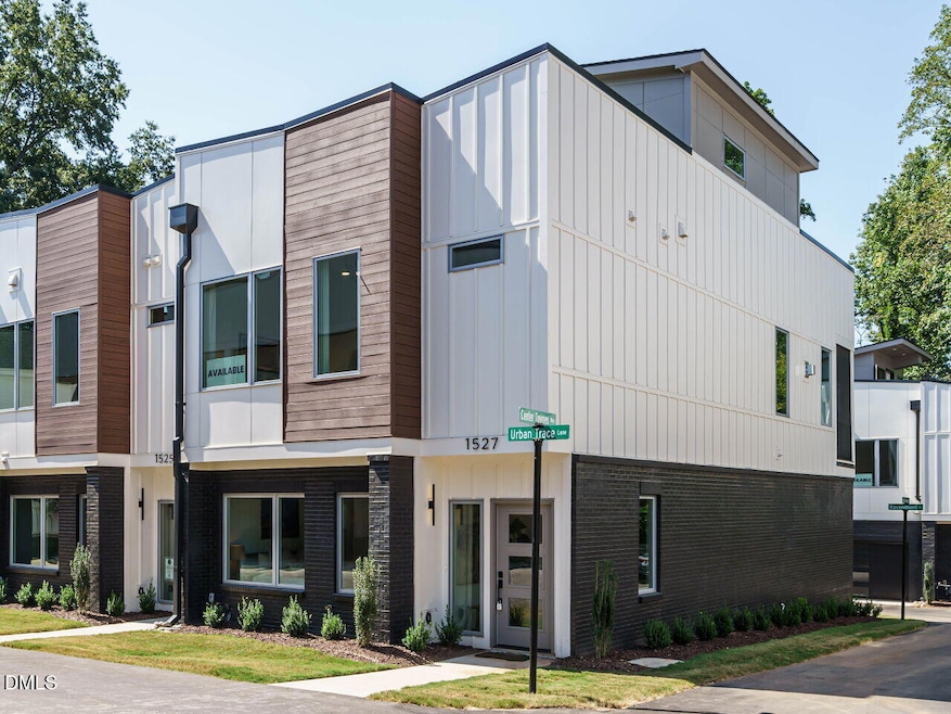 1527 Urban Trace Ln, Raleigh, NC 27608 - photo 1