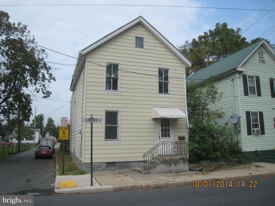 321 E Liberty St, Chambersburg, PA 17201 - photo 1