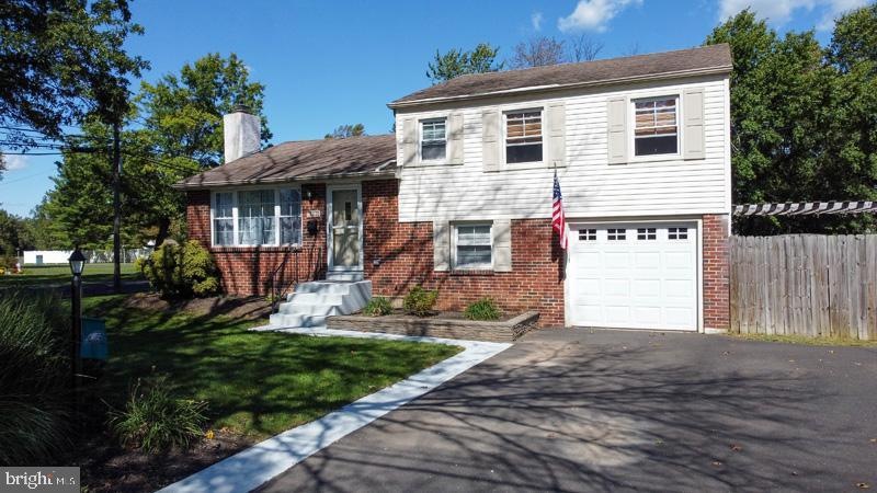 1159 Pinegrove Ave, Lansdale, PA 19446 - photo 1