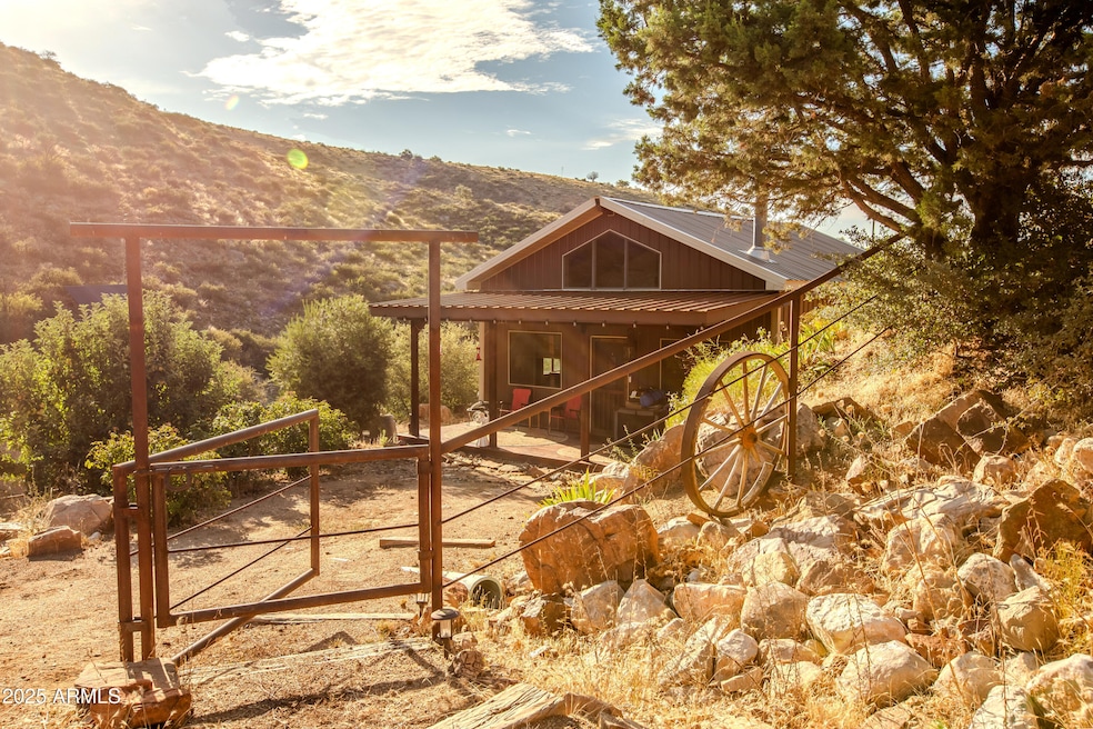 988 N Mountain Lion Pass --, Globe, AZ 85501 - photo 1