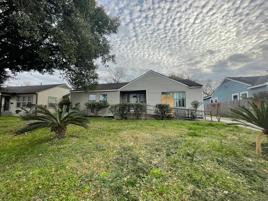 4838 Winfree Dr, Houston, TX 77021 - photo 1