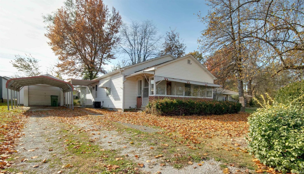 367 W Wolfe St, Sullivan, IN 47882 - photo 1