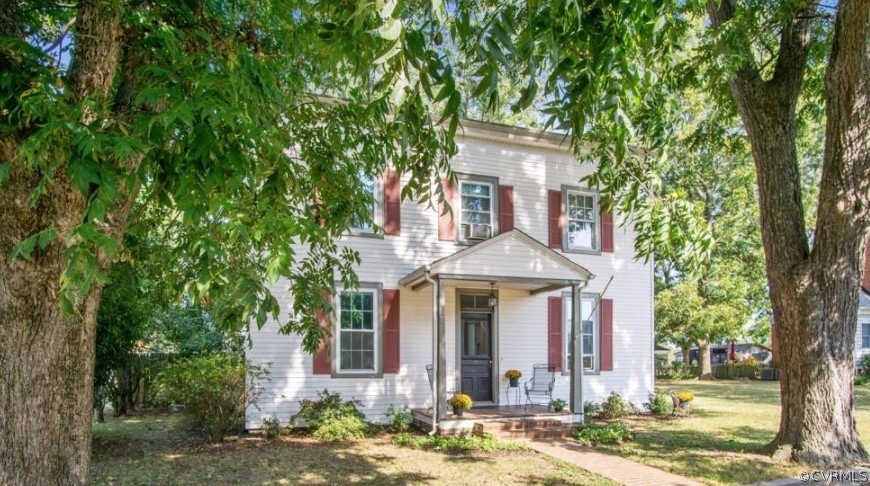 517 11th St, West Point, VA 23181 - photo 1