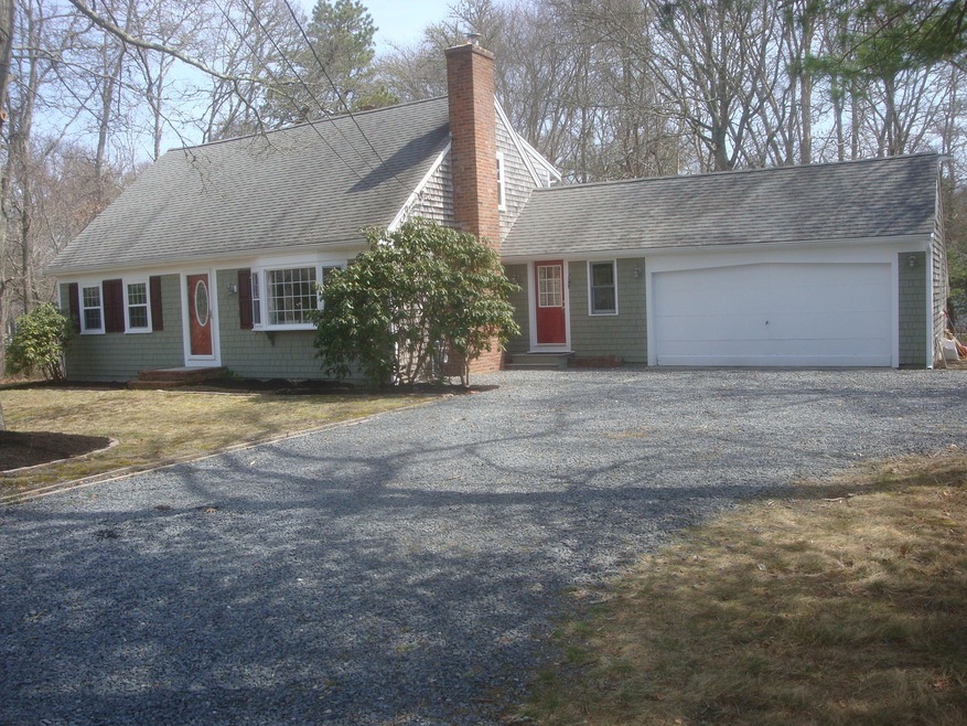679 N Falmouth Hwy, North Falmouth, MA 02556 - photo 1