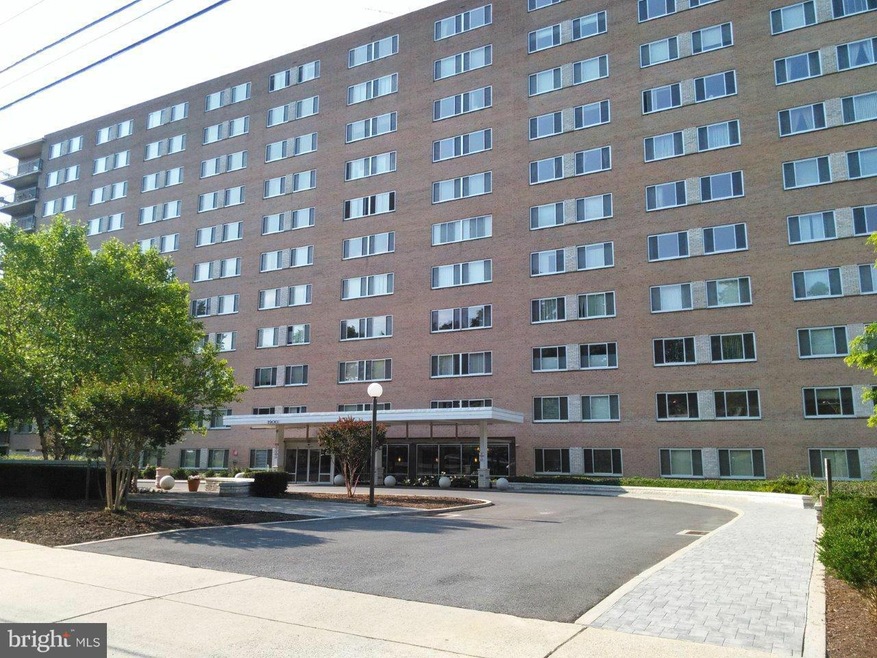 Park Sutton Condominiums, Silver Spring, MD 20910 - photo 1