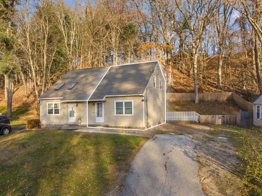 43B Dale Rd, Hooksett, NH 03106 - photo 1