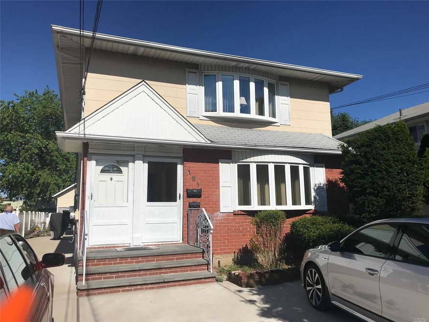 161 Court House Rd unit 1, Franklin Square, NY 11010 - photo 1