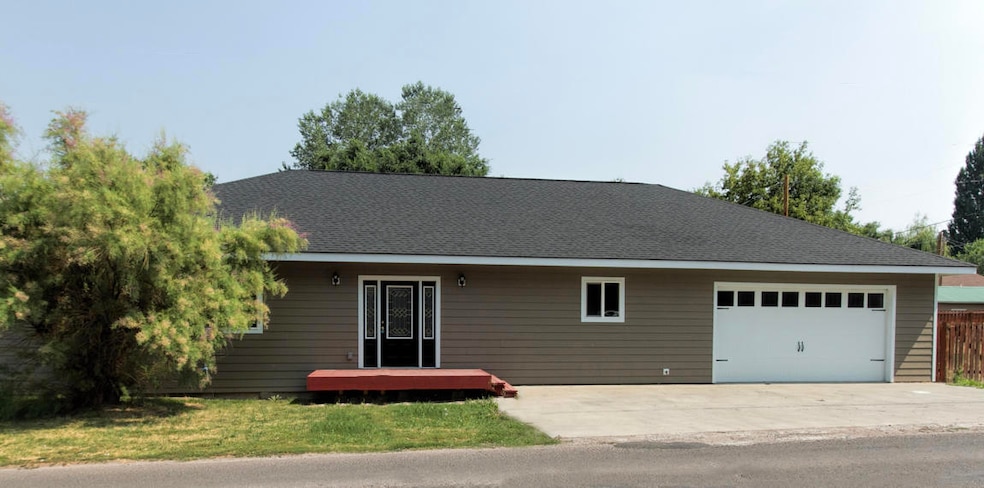 702 10th Ave E, Polson, MT 59860 - photo 1