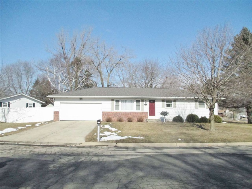 204 S Kerch St, Brooklyn, WI 53521 - photo 1