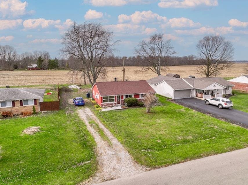 8419 S Leonard St, Cambridge City, IN 47327 - photo 1