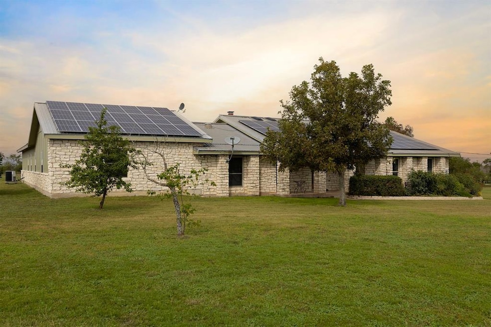 1957 County Road 107, Hutto, TX 78634 - photo 1