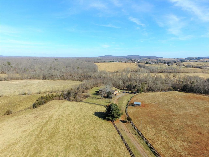 8161 Oak Park Rd, Locust Dale, VA 22948 - photo 1