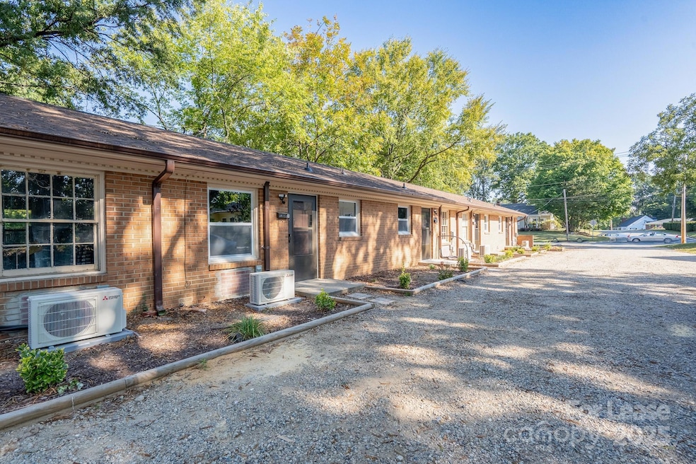 For Rent $1,050/month