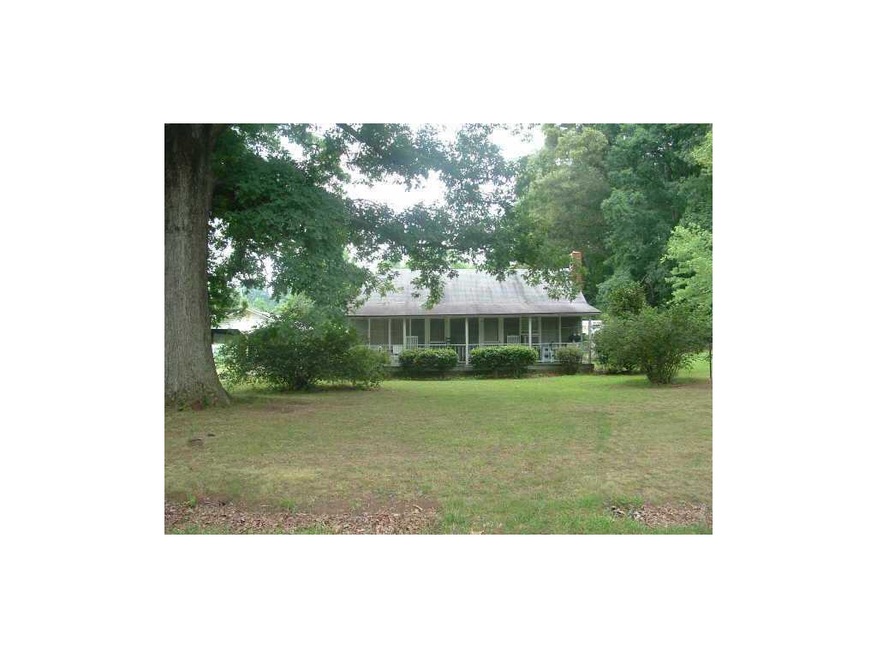 Exterior Front. Farmhouse  2BR/1BA