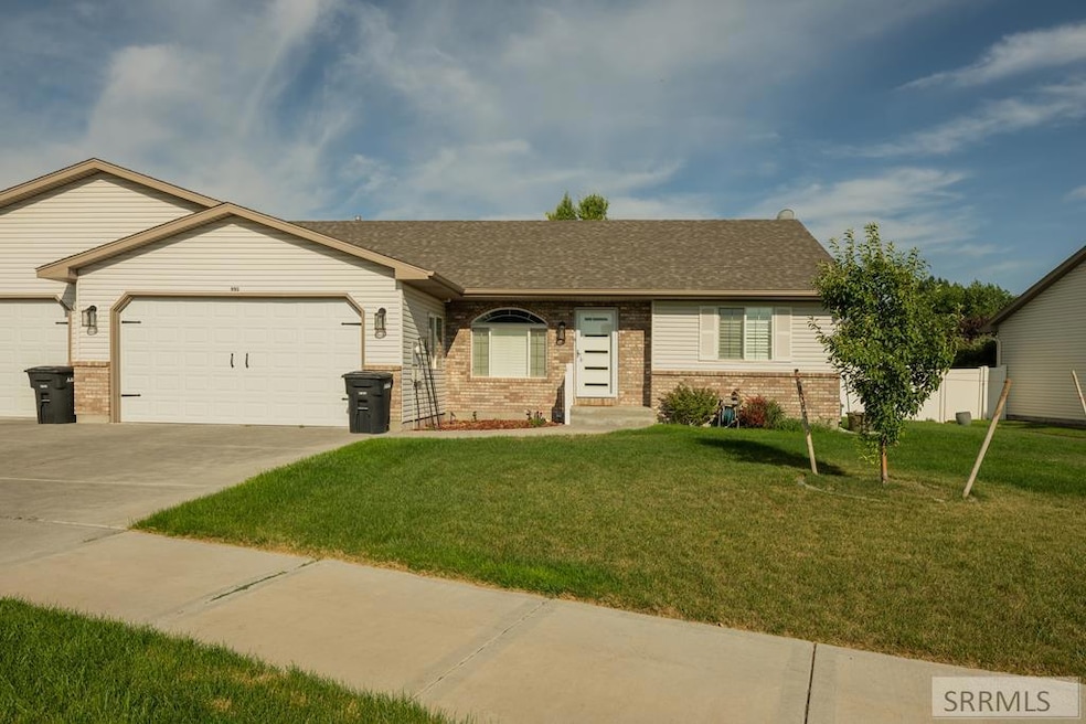 For Sale $345,000 • Co-Listing Agent