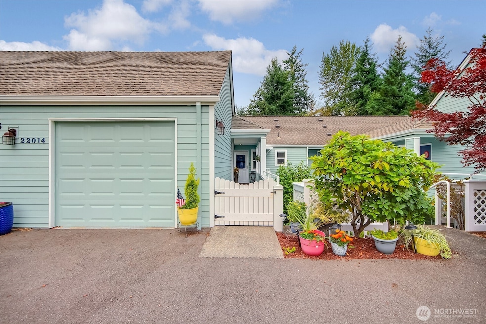 22014 SE 40th Ln unit 2130, Issaquah, WA 98029 - photo 1