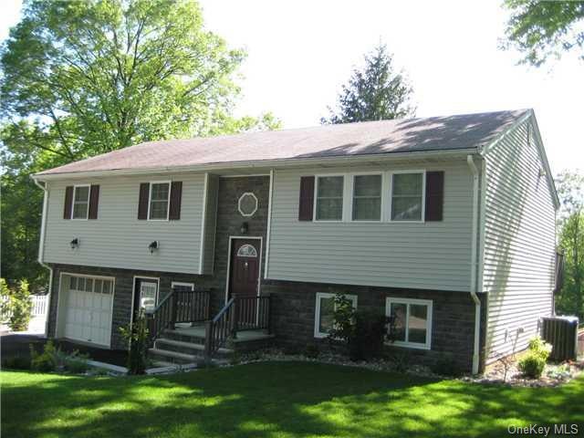 51 Bauer St, Tappan, NY 10983 - photo 1