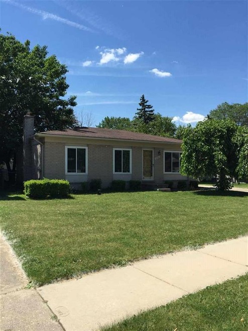 13660 Grey Ave, Warren, MI 48089 - photo 1