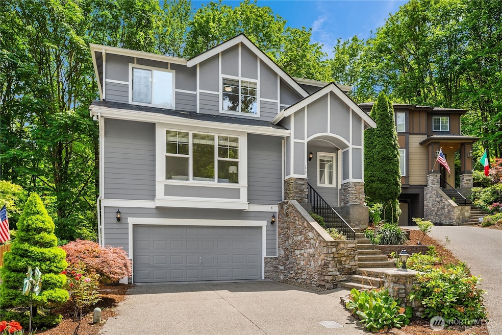 Pending $1,193,000 • Co-Listing Agent