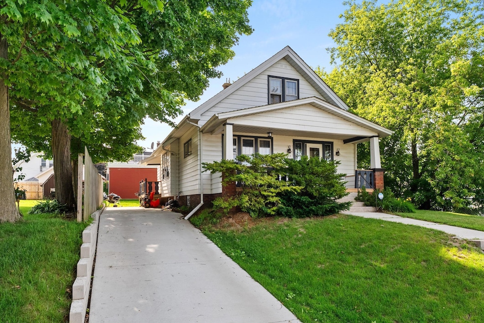 1014 S 20th St, Manitowoc, WI 54220 - photo 1