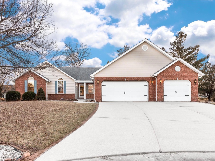 7521 S Ridge Ct, Maryville, IL 62062 - photo 1