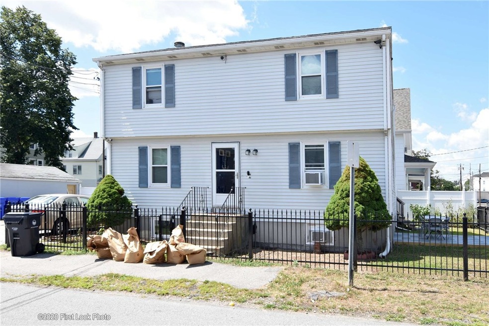 16 Consolation Ave, Pawtucket, RI 02861 - photo 1